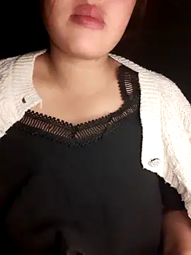 Snapshot of mai-mai-97 chatting on 15, 12, 2025 mai-mai-97 online show from 15, 12, 2025