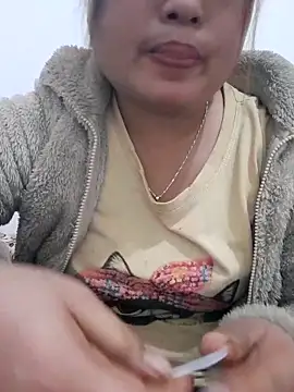 Snapshot of mai-mai-97 chatting on 5, 2, 2026 mai-mai-97 online show from 5, 2, 2026