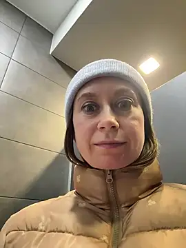 Brooke lover online show from 9, 4, 2026