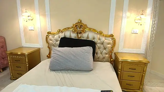 HallieStone online show from 25, 3, 2026