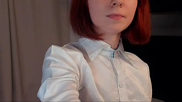 Snapshot of SaraAsberry chatting on 1, 12, 2025 SaraAsberry online show from 1, 12, 2025