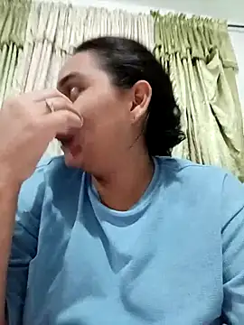 culona2417 online show from 19, 12, 2025