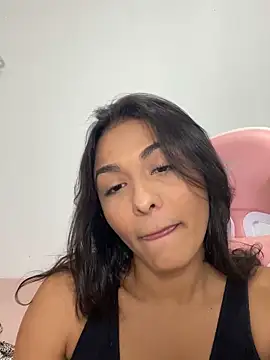 Laurapocahontas online show from 27, 11, 2025