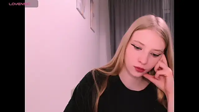  Milana Sparkl75  online show from 5, 12, 2025