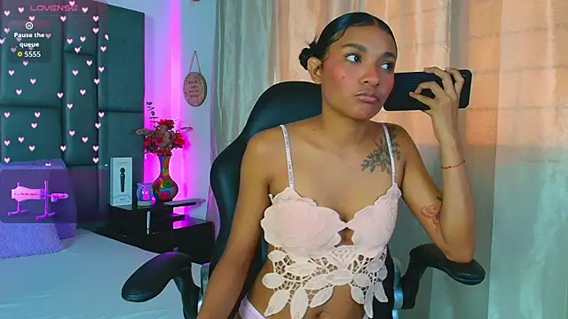Snapshot of TashaNaughty4u chatting on 28, 5, 2026 TashaNaughty4u online show from 28, 5, 2026