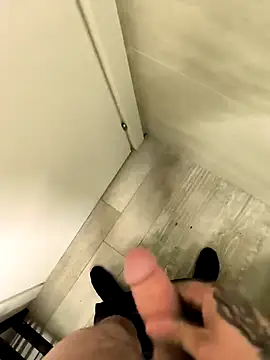 Razvan696969 online show from 16, 2, 2026