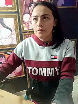 Paige Turner  online show from 27, 11, 2025