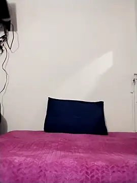 NiinaHans online show from 5, 12, 2025