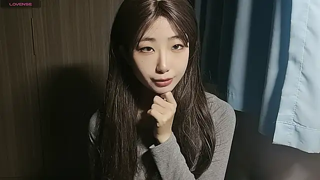 Snapshot of Yyoo-99 chatting on 1, 12, 2025 Yyoo-99 online show from 1, 12, 2025