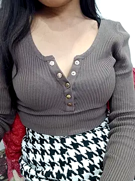 Snapshot of Triptii_0 chatting on 30, 11, 2025 Triptii 0 online show from 30, 11, 2025