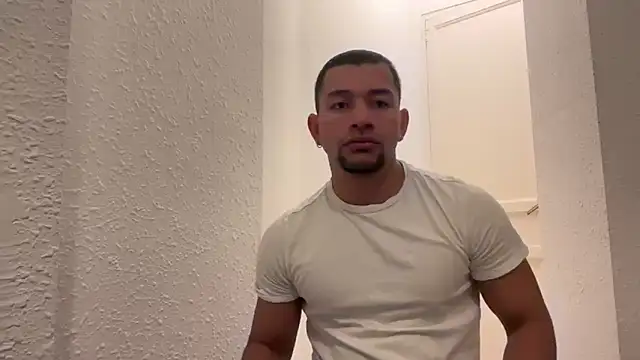 Snapshot of esleider12 chatting on 18, 12, 2025 esleider12 online show from 18, 12, 2025