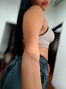 Snapshot of virgin_cunt chatting on 25, 11, 2025 virgin cunt online show from 25, 11, 2025