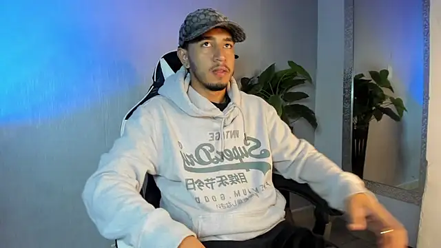 Snapshot of Brand_Collins chatting on 7, 2, 2026 Brand Collins online show from 7, 2, 2026