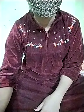 Snapshot of RASHMI_SHARMA9 chatting on 29, 11, 2025 RASHMI SHARMA9 online show from 29, 11, 2025