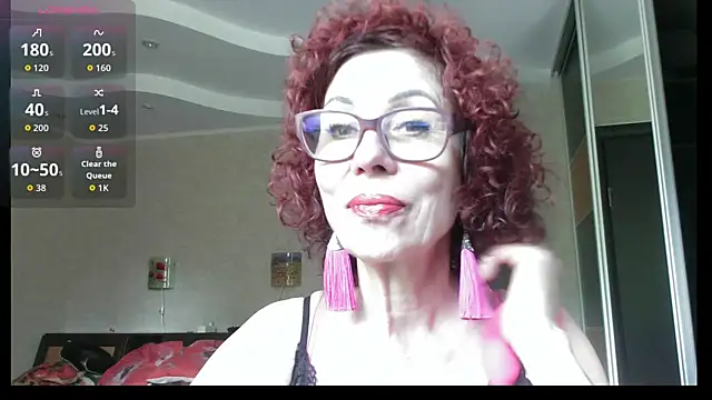 Kelly Flurr online show from 8, 6, 2026