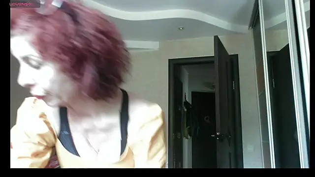 Kelly Flurr online show from 9, 6, 2026