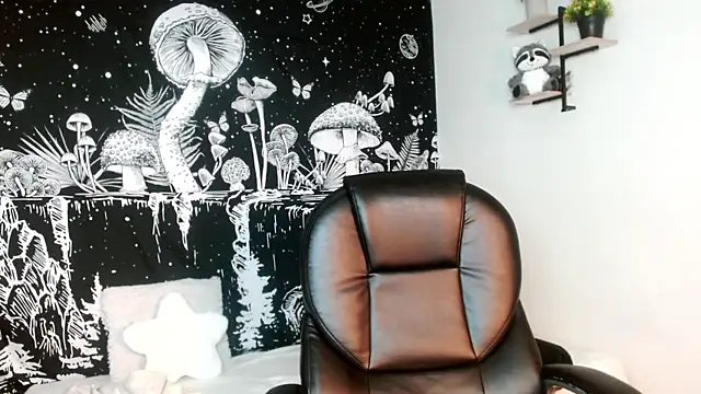 Snapshot of Michaelkoiv chatting on 13, 7, 2026 Michaelkoiv online show from 13, 7, 2026