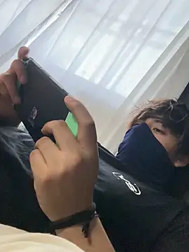 Snapshot of taehyun10 chatting on 2, 12, 2025 taehyun10 online show from 2, 12, 2025