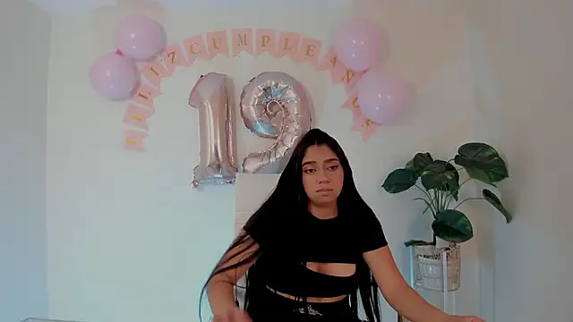 Snapshot of luna_cute__ chatting on 21, 2, 2026 luna cute online show from 21, 2, 2026