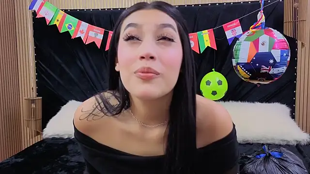 Snapshot of Venus_Horney chatting on 10, 7, 2026 Venus Horney online show from 10, 7, 2026