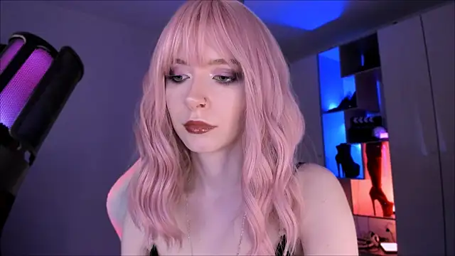 Mistress Iris online show from 27, 7, 2026