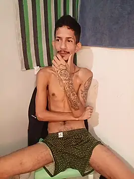 Snapshot of theyllorwillian chatting on 4, 6, 2026 theyllorwillian online show from 4, 6, 2026