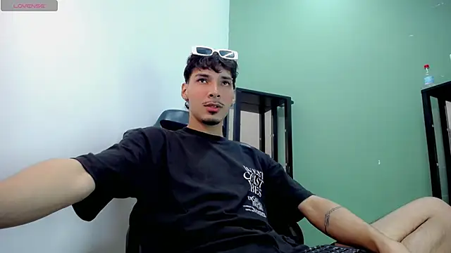 Yankeee  online show from 1, 12, 2025