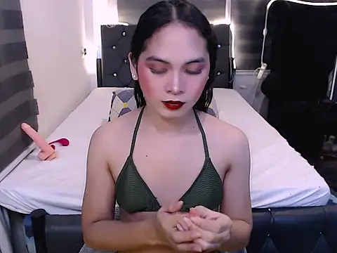 Snapshot of sylvannia_cumslut chatting on 1, 12, 2025 sylvannia cumslut online show from 1, 12, 2025