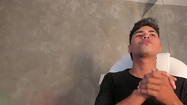 Simon Pernia online show from 28, 11, 2025