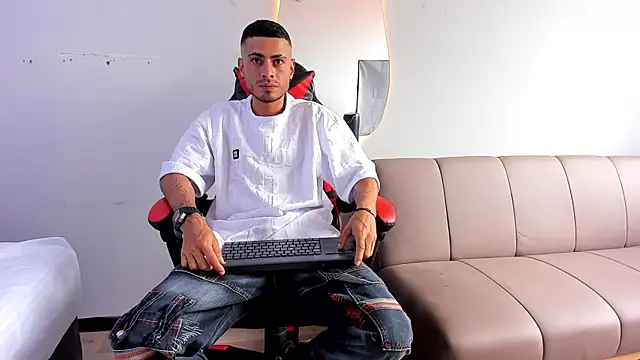 MatthewCullen online show from 22, 12, 2025