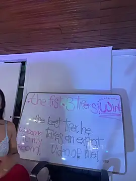 Snapshot of coraline_vera chatting on 31, 5, 2026 coraline vera online show from 31, 5, 2026