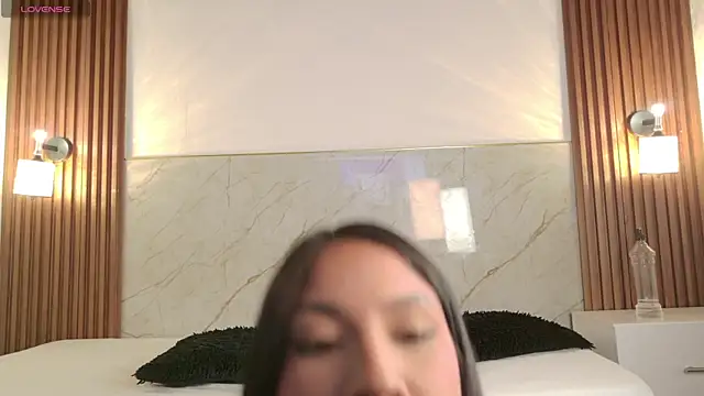 Snapshot of Little_michiko chatting on 15, 4, 2026 Little michiko online show from 15, 4, 2026