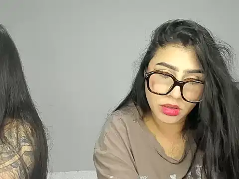 Snapshot of ROUS_SWEET_ chatting on 30, 11, 2025 ROUS SWEET online show from 30, 11, 2025