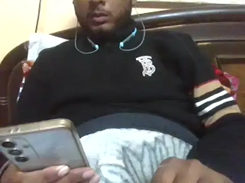 cuteplayboy22  online show from 18, 1, 2026