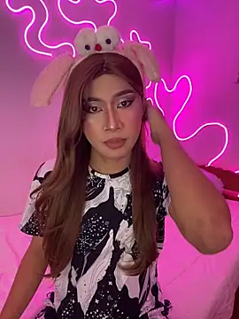 asiantwink0000 online show from 15, 4, 2026