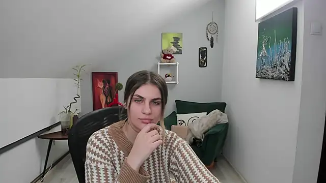 SarahOwenn online show from 27, 11, 2025