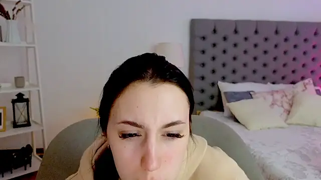 Miss  Linn online show from 5, 2, 2026