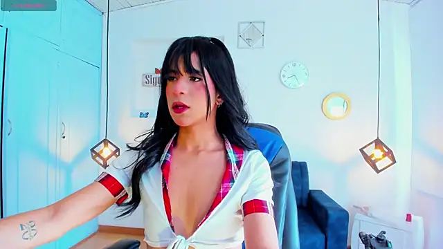 Snapshot of Hot_Darliing chatting on 1, 12, 2025 Hot Darliing online show from 1, 12, 2025