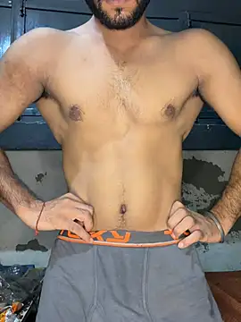 Snapshot of Fitboy07 chatting on 8, 7, 2026 Fitboy07 online show from 8, 7, 2026