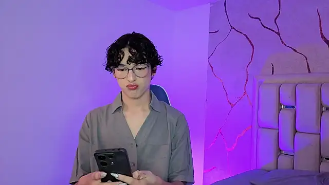 SthepanodiMonaco online show from 10, 3, 2026