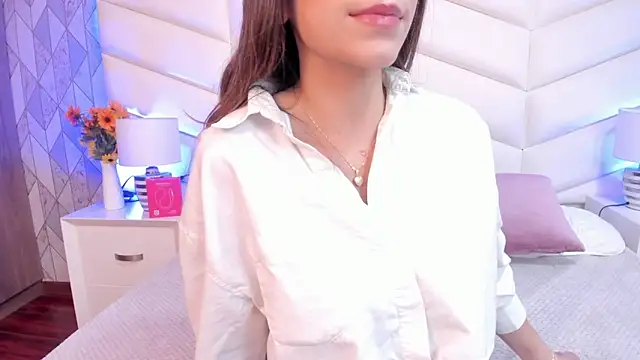 Lizzi Hotman  online show from 10, 2, 2026