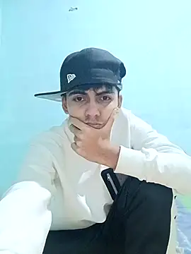 Snapshot of kirito_22cm chatting on 28, 11, 2025 kirito 22cm online show from 28, 11, 2025