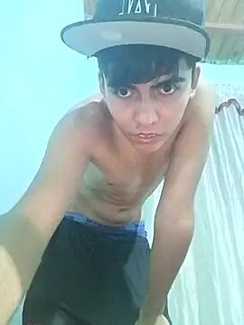 Snapshot of kirito_22cm chatting on 29, 11, 2025 kirito 22cm online show from 29, 11, 2025