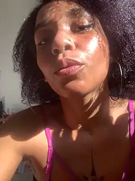 Snapshot of Lillith_Bloom chatting on 19, 2, 2026 Lillith Bloom online show from 19, 2, 2026