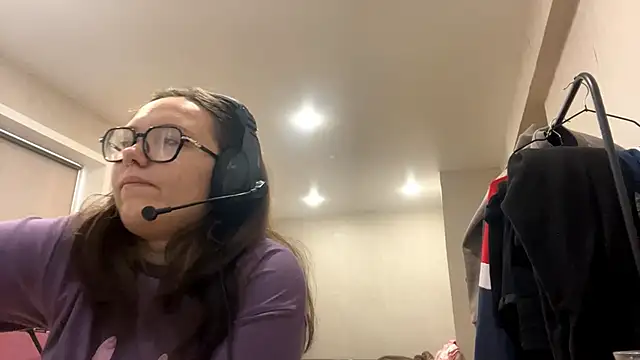 KerriMcbreen online show from 5, 12, 2025