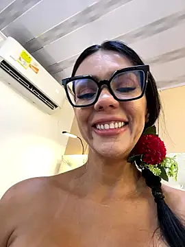 SofhiaTaylor online show from 12, 1, 2026