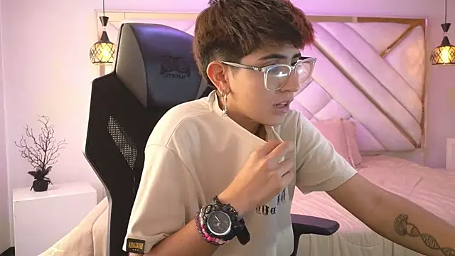 valeryevansvg online show from 28, 11, 2025