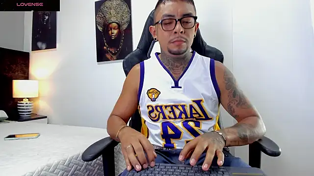 BASTIAN NICOLAS  online show from 8, 1, 2026