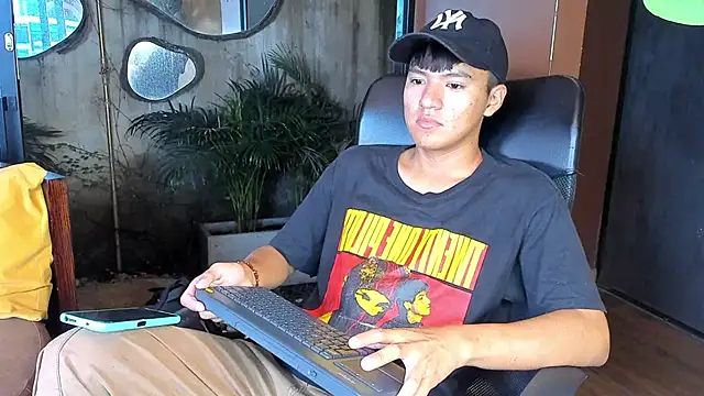 Snapshot of isaac_grimm chatting on 17, 1, 2026 isaac grimm online show from 17, 1, 2026