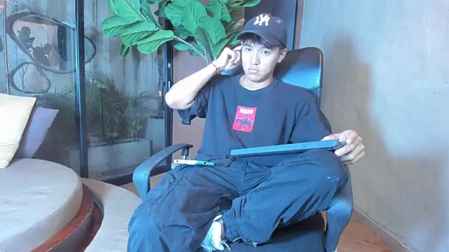 Snapshot of isaac_grimm chatting on 2, 2, 2026 isaac grimm online show from 2, 2, 2026